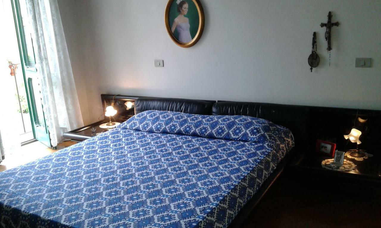 Bed and Breakfast In Via Roma à Salernes Extérieur photo